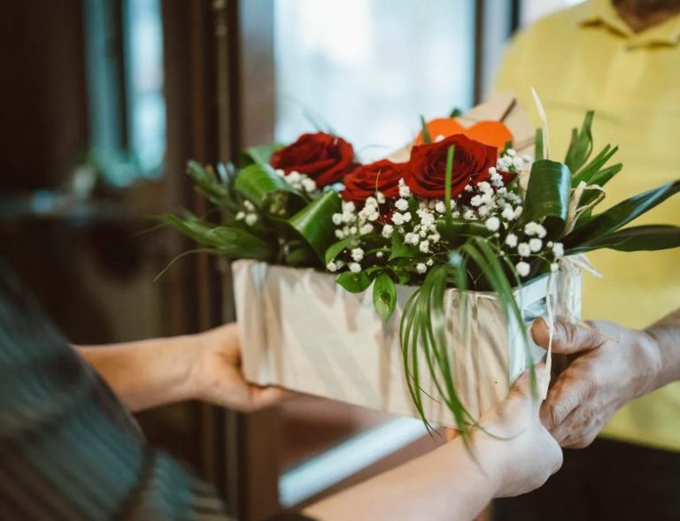 How to order flowers bouquet online in Bangalore