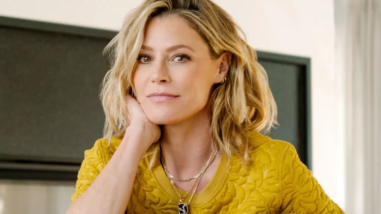 Julie Bowen Net Worth And the Journey of Talent, Success, and Generosity Julie Bowen