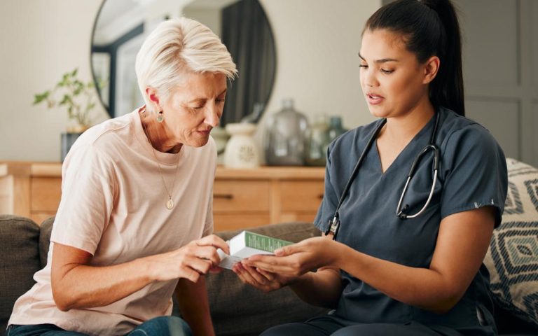 A Quick Guide to Choosing an Ideal Senior Living Community